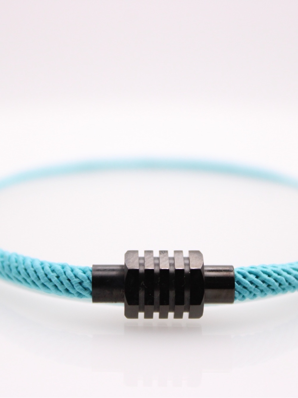 Men's Turquoise Braided Bracelet with Black Magnetic Clasp